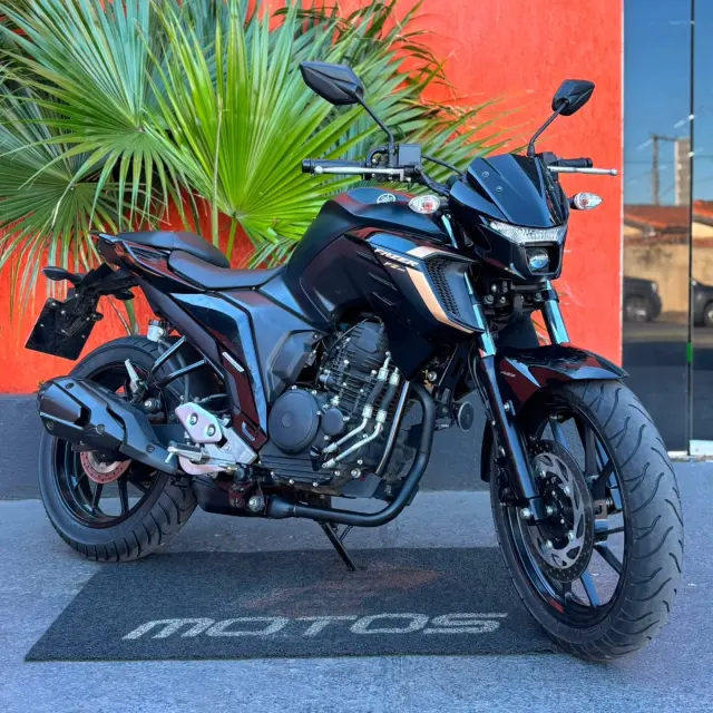 Yamaha FZ25