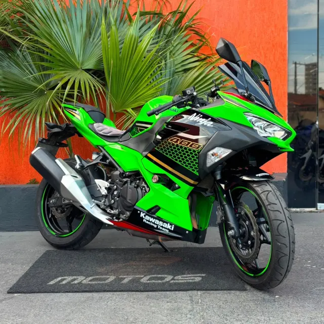 Kawasaki Ninja 400